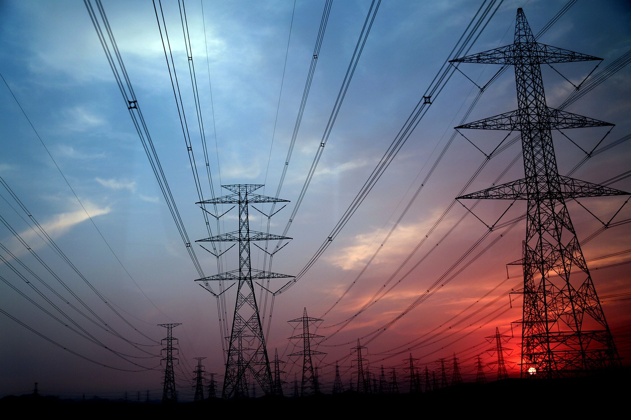 https://pixabay.com/photos/electricity-pylon-electrical-grid-3916956/ grid